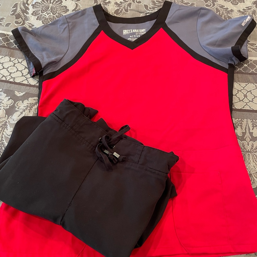 Grey’s Anatomy scrub set